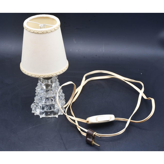 Art Deco Charming Table Lamp in Rostrato Murano Glass Vase for Barovier & Toso, 1940s For Sale - Image 3 of 13