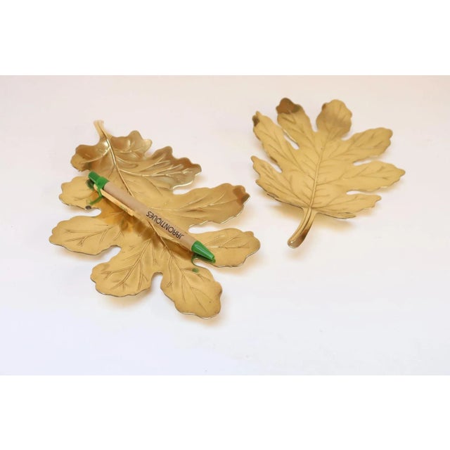 Brass Pair of Vintage Hollywood Regency-Style Brass Leaf Catchalls / Decorative Dishes For Sale - Image 8 of 17
