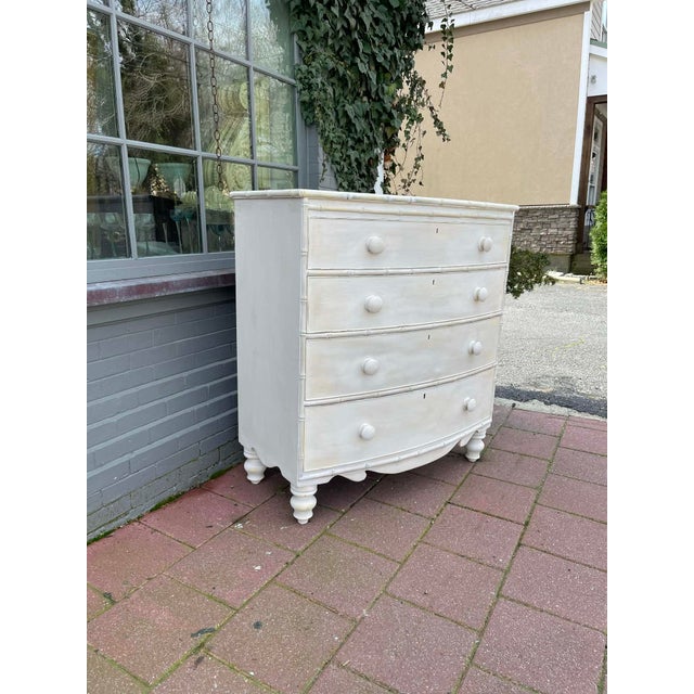 Mid 18th Century Early Victorian / Late Regency English Bowfront Chest of Drawers With Turned Feet Bamboo Details For Sale - Image 10 of 16