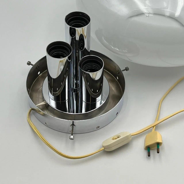 Large Space Age UFO Flying Saucer Table Lamp, Italy, 1960s For Sale - Image 9 of 11