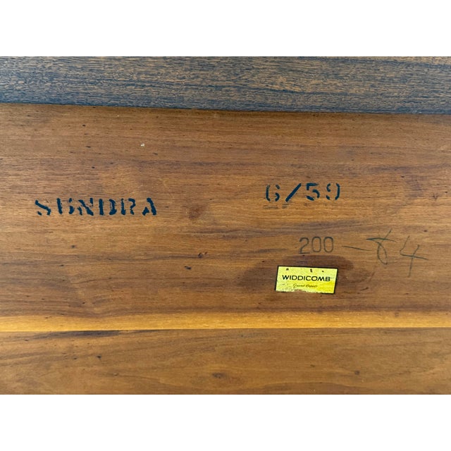 Brown 1950s George Nakashima Coffee Table for Widdicomb "Origins" - Sundra Model 200-84 For Sale - Image 8 of 12