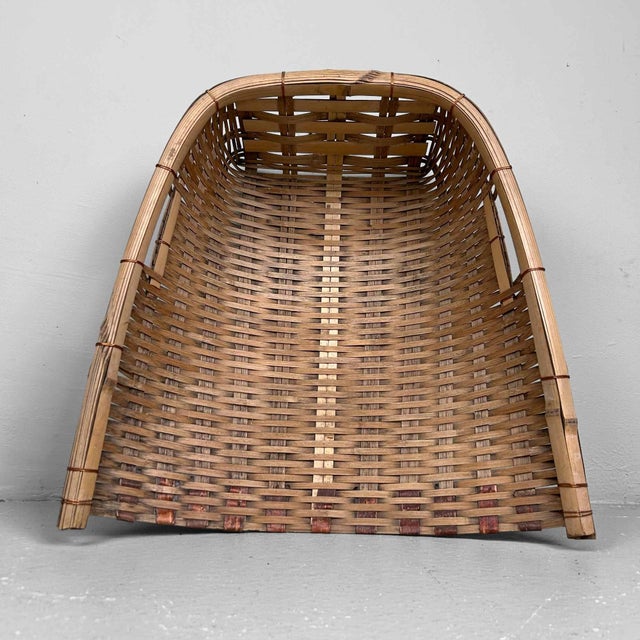 Mid-Century Modern Shōwa Japanese Furuimi Woven Harvest Basket, 1980s For Sale - Image 3 of 12