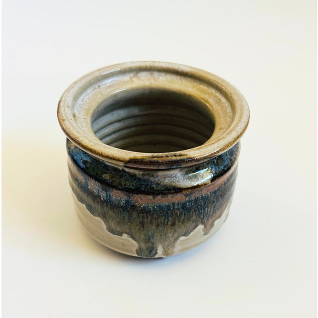 A vintage studio pottery planter by ceramicist Ken McElroy (1930-2002) of Benicia, CA. Ken McElroy operated The Pot...
