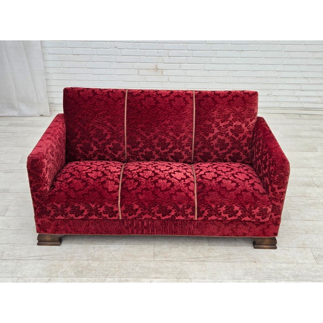 Mid-Century Modern Danish Three-Seater Sofa in Furniture Velour and Oak Wood, 1950s For Sale - Image 3 of 18