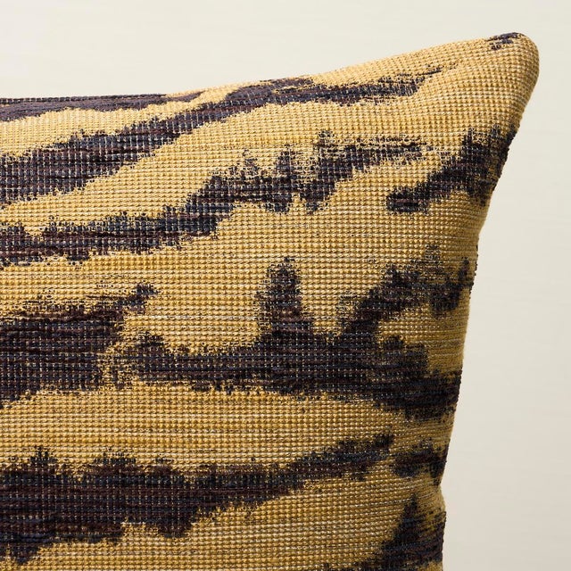 This pillow features Shivalik Hills Tiger with a knife edge finish. Made of silky space-dyed chenille yarns, this classic...