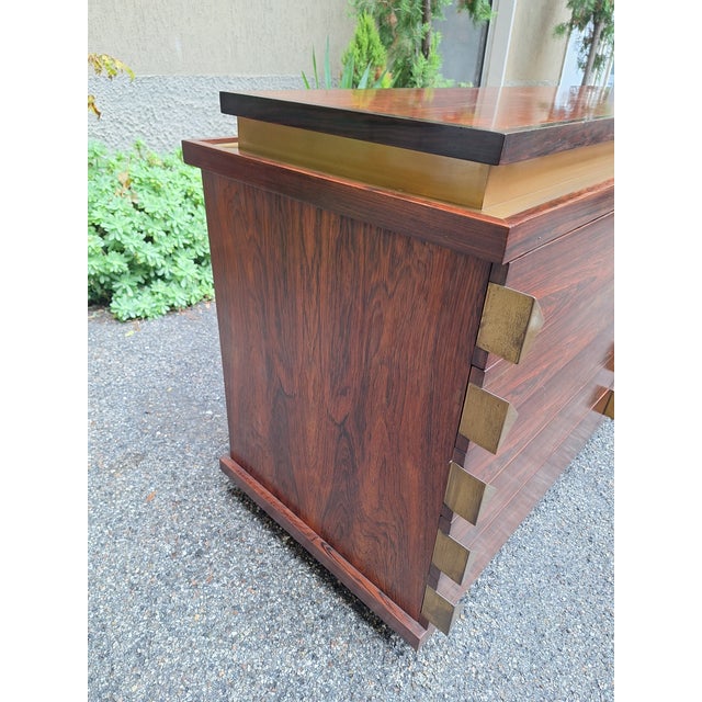 Chest of Drawers in Brass and Wood in the style of Carlo De Carli, 1960s For Sale - Image 16 of 17