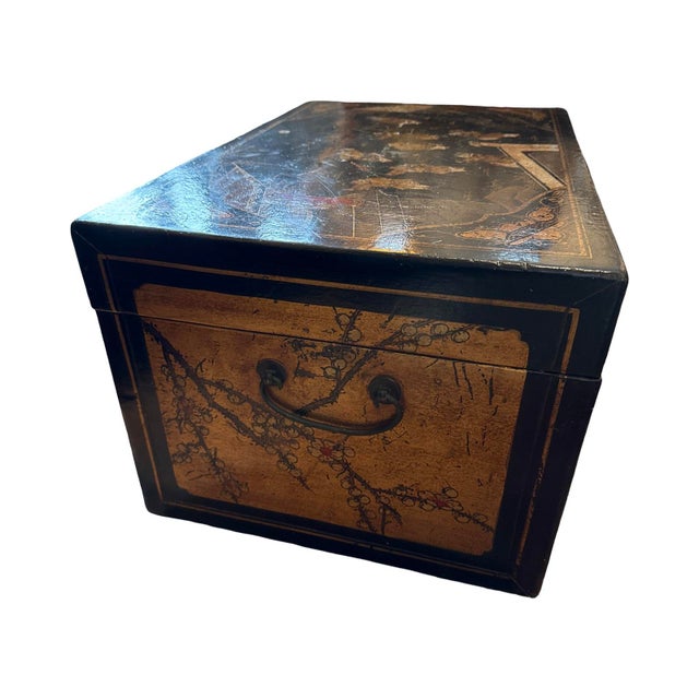 Vintage Black Chinese Lacquered Wood Blanket Chest With Hand-Painted Figural Scenes. For Sale In West Palm - Image 6 of 8