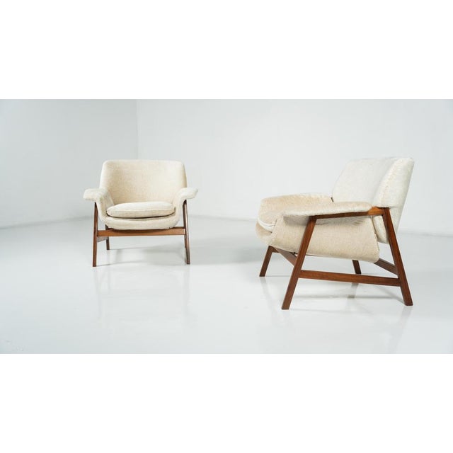 Model 849 Armchairs attributed to Gianfranco Frattini for Cassina, 1960s, Set of 2 For Sale - Image 4 of 18