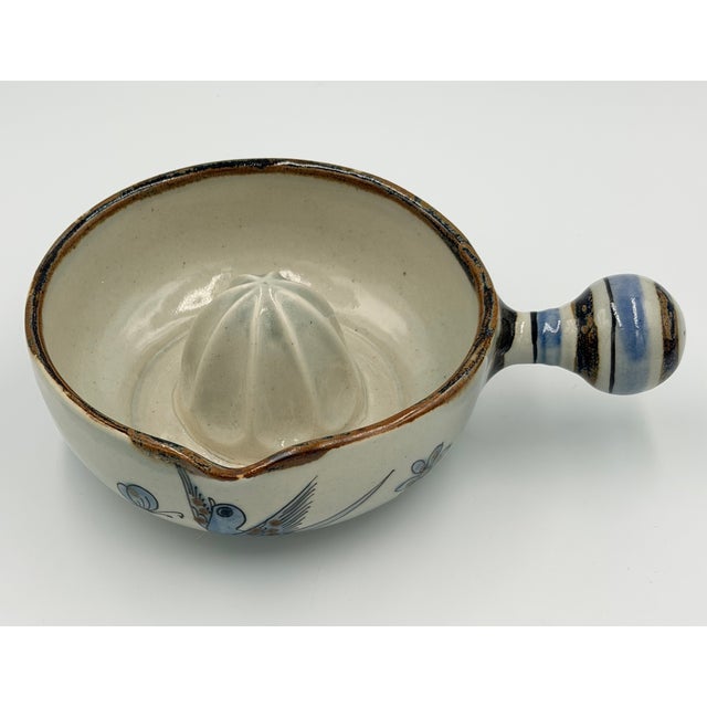 1950s 1950s Folk-Art Ken Edwards Mexican El Palomar Tonala Hand Painted Citrus Juicer For Sale - Image 5 of 8