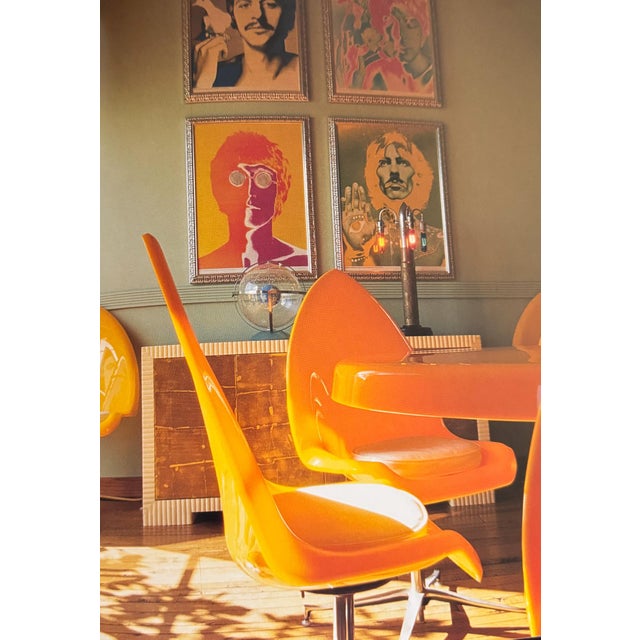 The illustrated guide featuring the world's most stylish urban hotels - diverse in their gastronomy, architecture,...