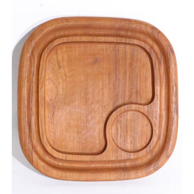 Mid 20th Century Mid 20th Century Teak Wood Cutting Board Serving Tray by Goodwood For Sale - Image 5 of 7