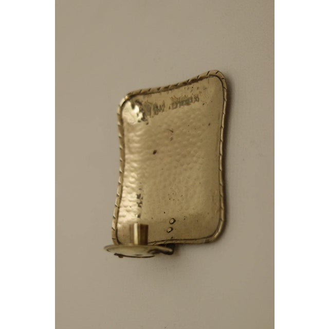 Swedish Brass Sconce – For Thin Candles (approx. 10 mm) – 14 × 10 cm A charming Swedish brass wall sconce designed for...