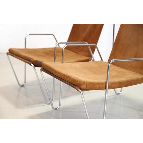 Bachelor Chairs in Leather by Verner Panton for Fritz Hansen, 1950s, Set of 2 For Sale - Image 6 of 7