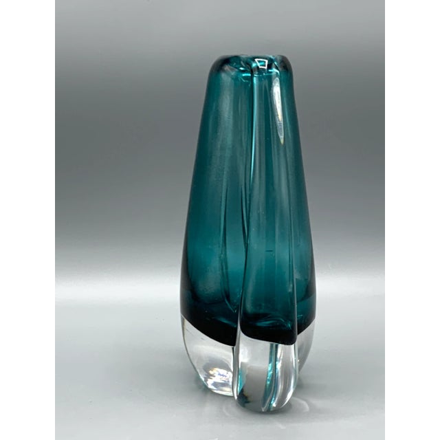 Mid-Century Modern Blue Art Glass Vase For Sale In Orlando - Image 6 of 13