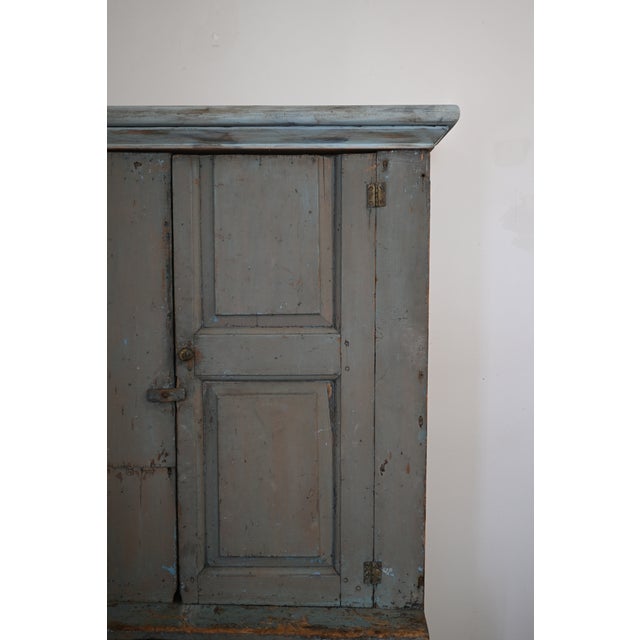 Early 19th Century American Primitive Stepback Cupboard For Sale - Image 5 of 10