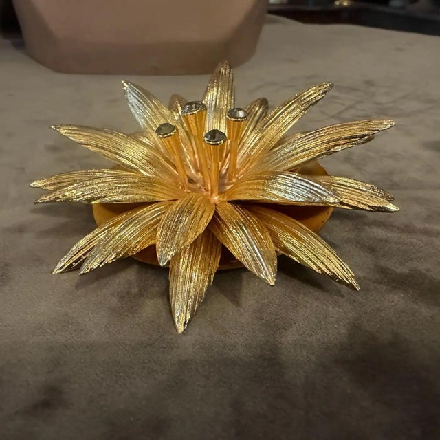 2000s High Quality Costume Jewelry Gilt Metal Italian Flower Brooch For Sale - Image 11 of 14