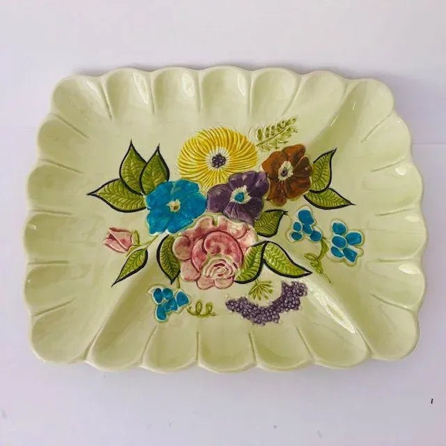 Vintage , Midcentury Floral Design California Pottery Centerpiece / Sectional Tray in excellent condition. 15"L X 11"W X 2"H