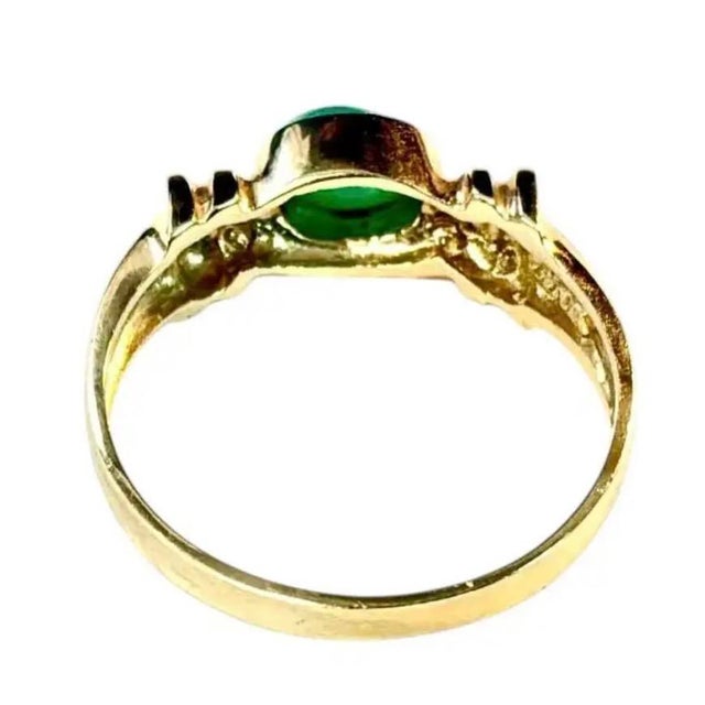 14k Gold and Oval Jadeite Cabochon Ring For Sale - Image 4 of 6