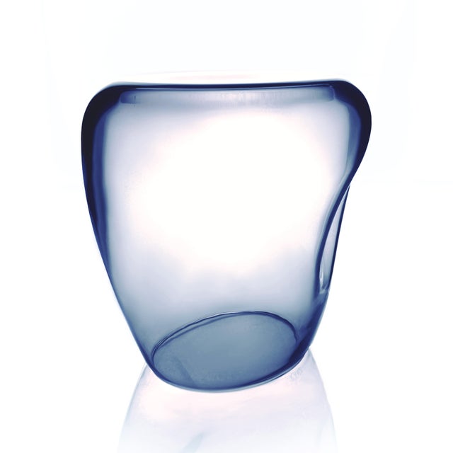 Contemporary Isola Blue Side Table in Murano Blown Glass from Kanz For Sale - Image 3 of 14