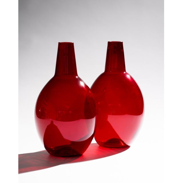 Mid-Century Modern Sculptural Ruby Red Glass Calabasse Vases by Wilhelm Braun-Feldweg for Hirschberg, 1950s, Set of 2 For Sale - Image 3 of 10