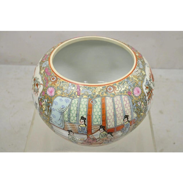 Vintage Chinese Export Porcelain Bulbous Cachepot Vase With Figural Scenes For Sale - Image 11 of 11