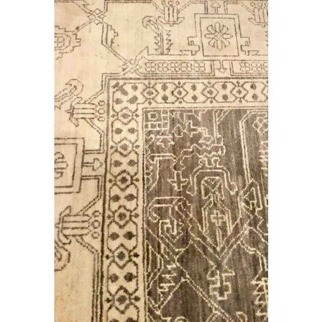 Kravet Kravet Transitional Hand Knotted Gray and Ivory 9’ X 12’ Esani Rug For Sale - Image 4 of 5