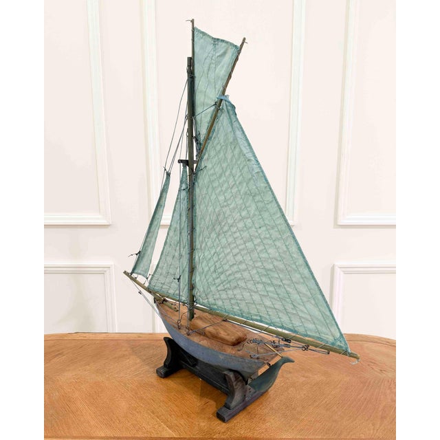 Carved Wooden Gaff Cutter Pond Yacht with original paint. England, circa 1940. For Sale - Image 4 of 11