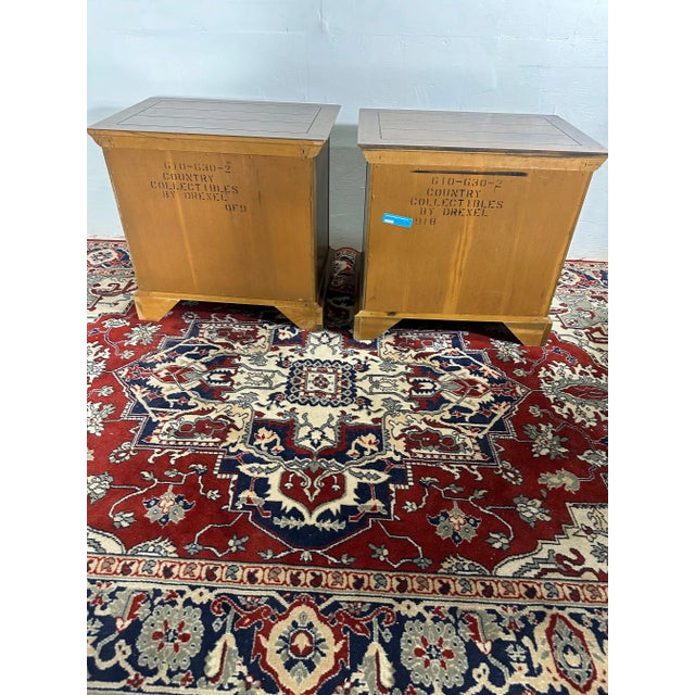 Wood 1980s Pair of Drexel "Country Collectibles" Nightstands For Sale - Image 7 of 11