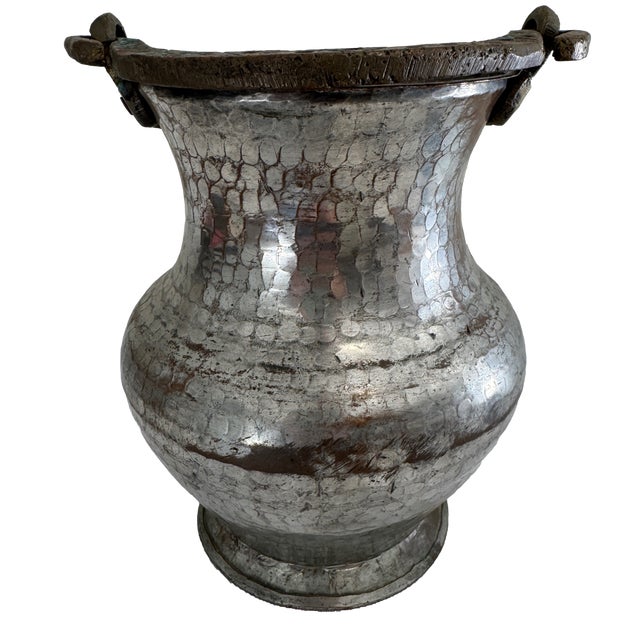 Early 19th Century 19th-Century South Indian Hand-Hammered Copper Water Vessel With Chased Rim For Sale - Image 5 of 16