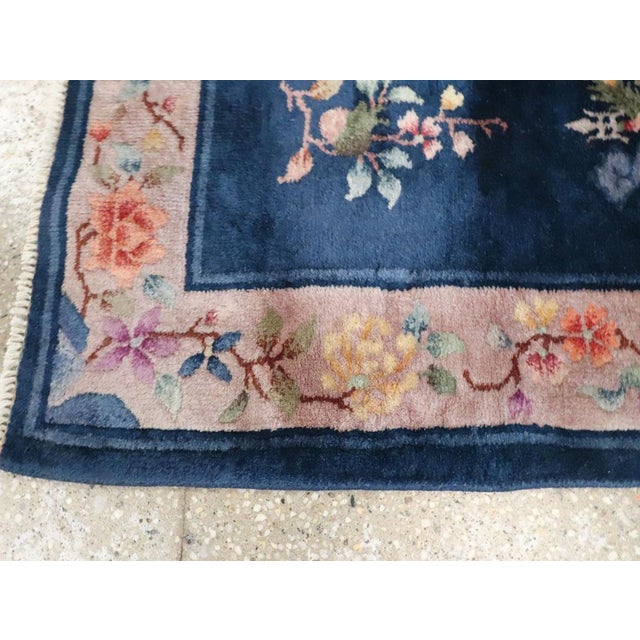 Early 20th Century Galerie Shabab Collection Early 20th Century Handmade Chinese Art Deco Throw Rug For Sale - Image 5 of 8