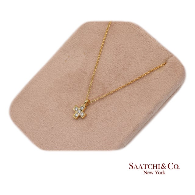 18k(750) Yellow Gold Natural Diamond Cross Pendant Necklace With Chain For Sale - Image 10 of 12