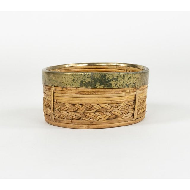 Mid-Century Modern Round Bowl in Rattan and Brass, 1970s For Sale - Image 6 of 11