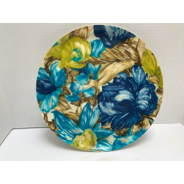 1970s Midcentury 1970s Bold Floral Acrylic Serving and Decor Tray For Sale - Image 5 of 9