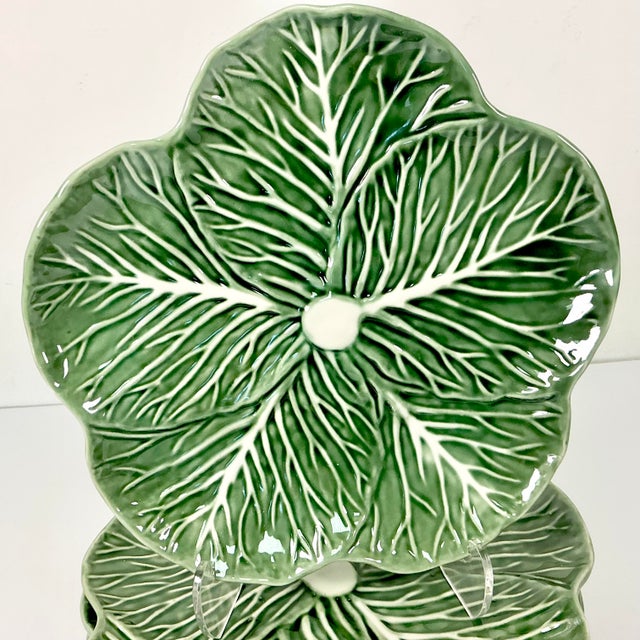 1990s Vintage Hollywood Regency Boho Chic Majolica Cabbage Ware Dinner Plates - Set of 6. For Sale - Image 12 of 14