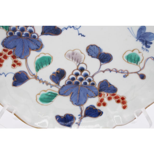 Japanese Late 18th-Early 19th Century Japanese Lobed Arita Plate For Sale - Image 3 of 7
