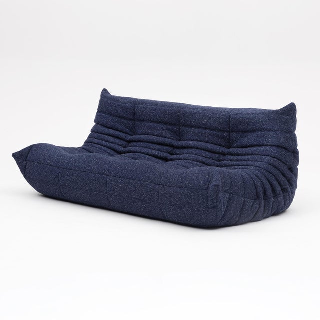 Mid-Century Modern Restored Ligne Roset Togo 3-Seater in Indigo Grain Bouclé - Vintage European Original For Sale - Image 3 of 17