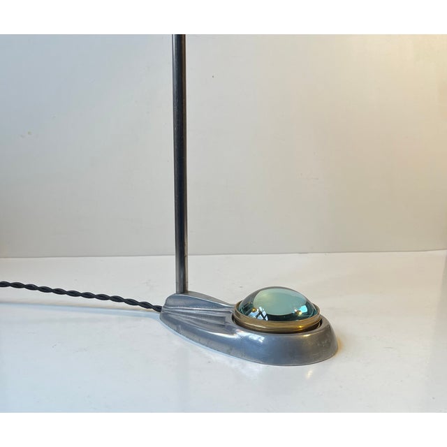 Art Deco Jewelers Streamline Table Lamp in Striped Glass with Bakelite and Aluminum, 1930s For Sale - Image 9 of 16