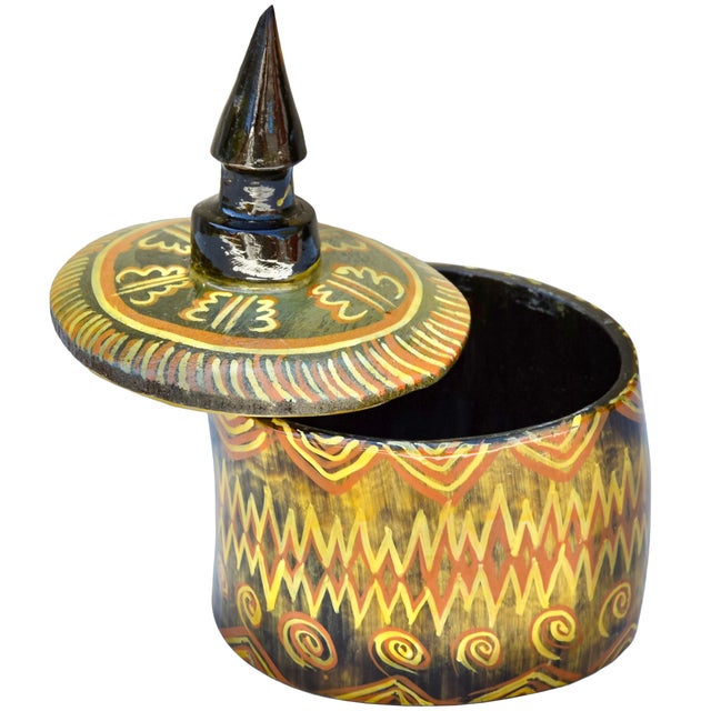 Cabin Vintage Handcrafted & Patterned West-African Natural Horn Vessel For Sale - Image 3 of 6