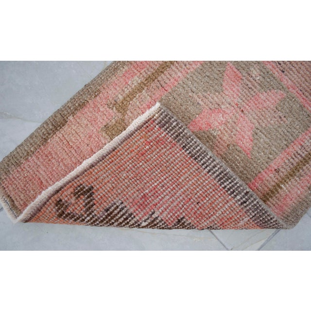 Pink 1970s Vintage Hand Knotted Small Rug Entry Decor Doormat For Sale - Image 8 of 8