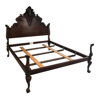Vintage Traditional Ralph Lauren Queen Bedframe For Sale
