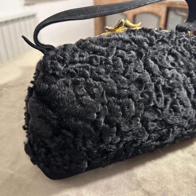 Contemporary An Elegant 1950s Italian Evening Bag For Sale - Image 3 of 13