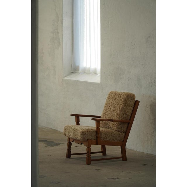 Danish Modern Lounge Chair in Oak and Lambswool by Henning Kjærnulf, 1960s For Sale - Image 3 of 15