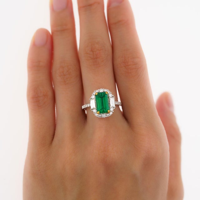 2.22 Carat Emerald Cut Natural Colombian 10mm Emerald & Baguette Diamond Ring Size 6 For Sale - Image 11 of 12