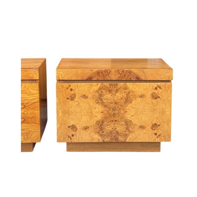 Mid-Century Modern 1970s Pair of Lane Mid Century Burl Wood Nightstands For Sale - Image 3 of 12