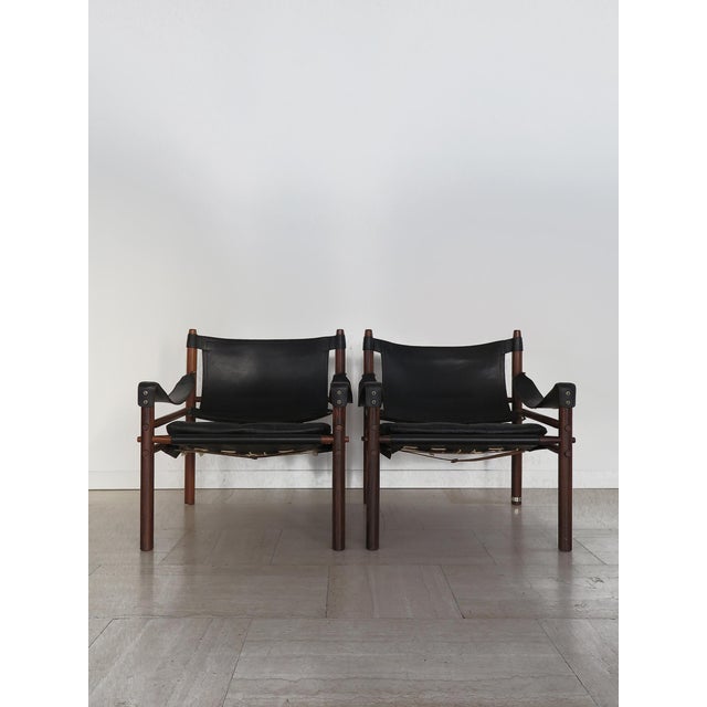 Modern Scandinavian Armchairs in Black Leather and Wood by Arne Norell, Sweden, 1960s, Set of 2 For Sale - Image 3 of 18