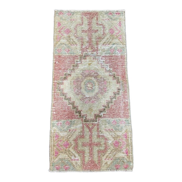 Turkish Yastik Rug 1'4" x 2'10" For Sale