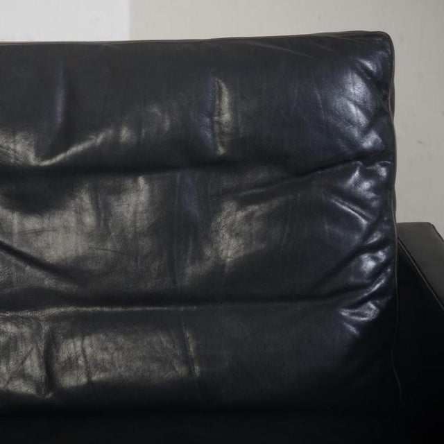 2000 - 2009 PK31 2-Seater Sofa in Black Elegance Leather by Poul Kjærholm, 2006 For Sale - Image 5 of 18