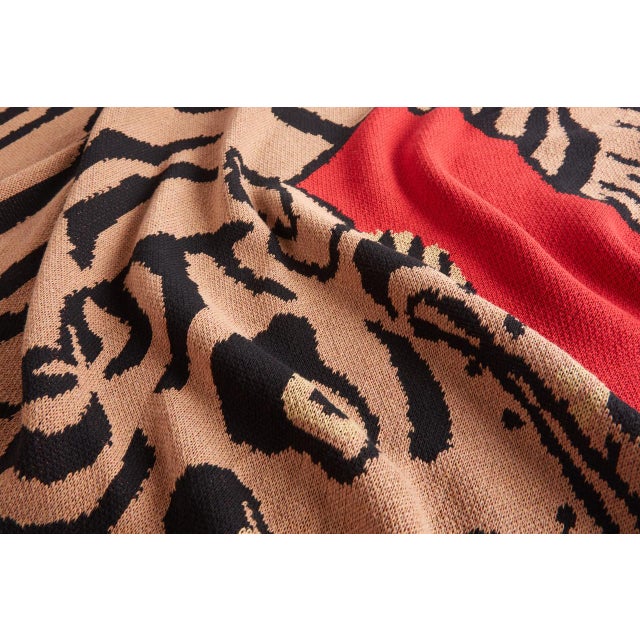 Illustration Tibetan Tiger Throw, Rosso For Sale - Image 3 of 5