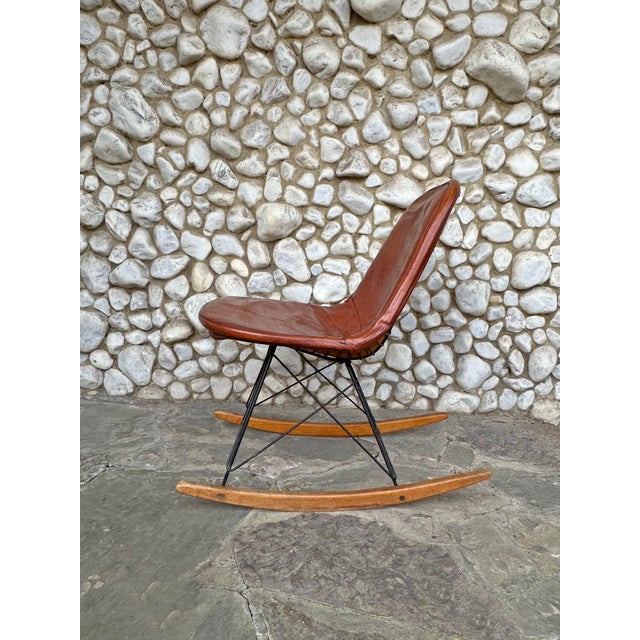RKR-1 Wire Rocking Chair by Charles & Ray Eames for Herman Miller, 1950s For Sale - Image 9 of 18