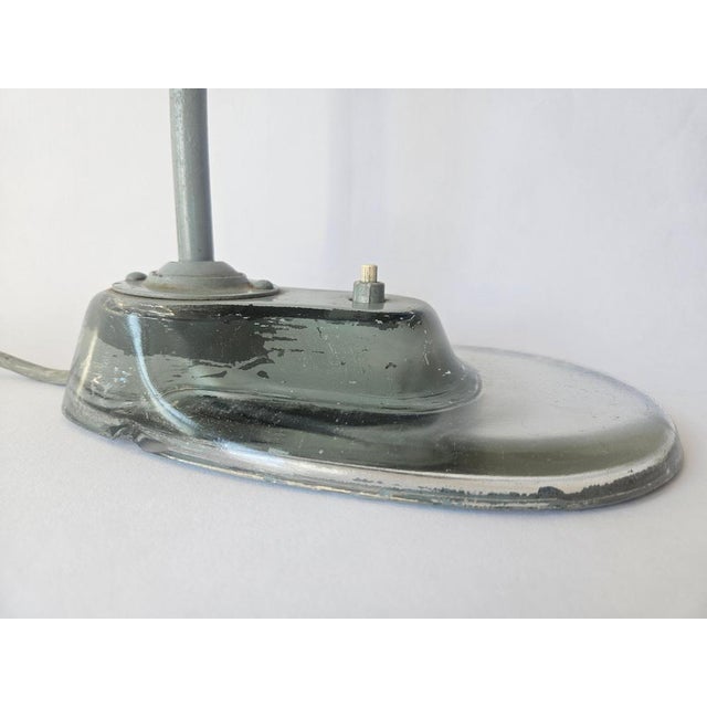 Industrial Bauhaus Desk Lamp with Glass Base by Marianne Brandt for Kandem, 1930s For Sale - Image 9 of 17